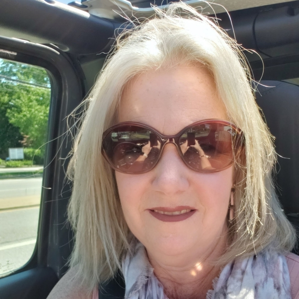 Meet your Posher, Tracy